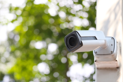 Découvrez les avantages d'un système d'alarme en vidéosurveillance installé par Secureasy 