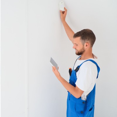 Avantages confier entretien alarme à un professionnel à Namur